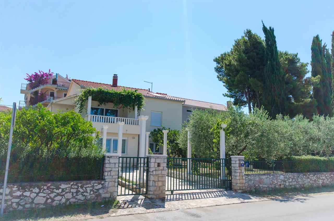 Apartments Maja Trogir Ngoại thất bức ảnh