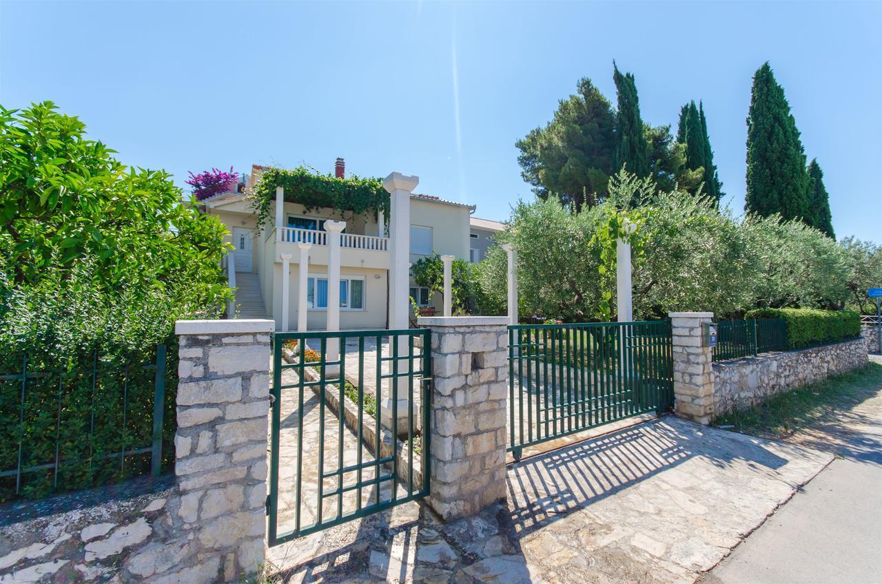 Apartments Maja Trogir Ngoại thất bức ảnh