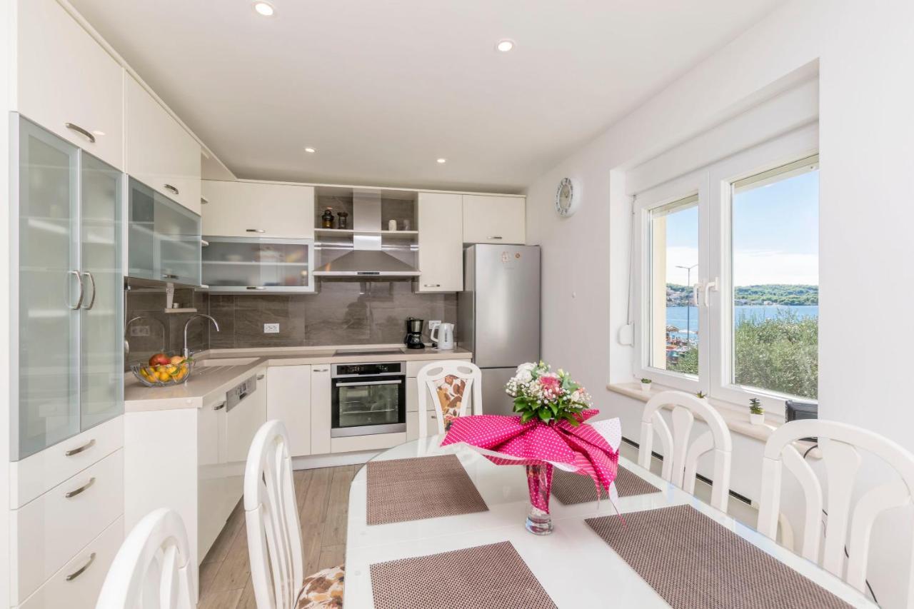 Apartments Maja Trogir Ngoại thất bức ảnh
